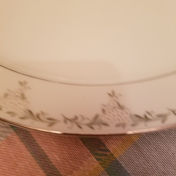 Rose China Retired Elisa Platter - Picture 2 of 4